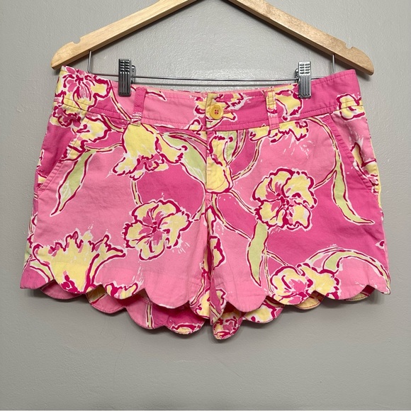 Lilly Pulitzer Daylily Buttercup Shorts - Picture 1 of 4